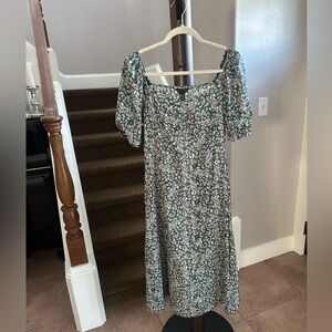 Green Floral Printed Sweetheart Neckline Mid Dress